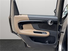 Vehicle Thumb #39