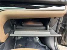 Vehicle Thumb #46