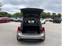 Vehicle Thumb #47