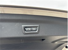 Vehicle Thumb #48