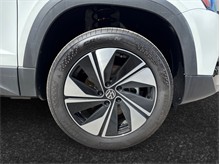 Vehicle Thumb #13