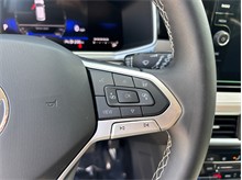 Vehicle Thumb #26