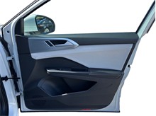 Vehicle Thumb #42