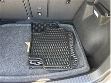 Vehicle Thumb #45