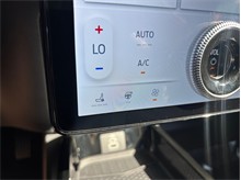 Vehicle Thumb #35