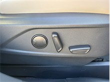 Vehicle Thumb #45