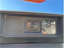 Vehicle Thumb #49