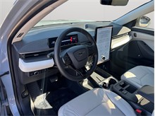 Vehicle Thumb #6