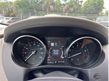 Vehicle Thumb #27