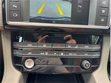 Vehicle Thumb #34