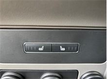 Vehicle Thumb #43