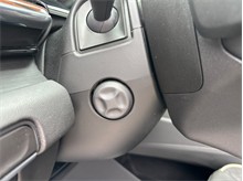 Vehicle Thumb #24