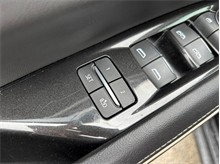 Vehicle Thumb #27