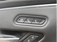 Vehicle Thumb #38