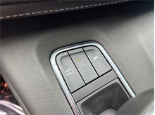 Vehicle Thumb #41