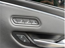 Vehicle Thumb #53