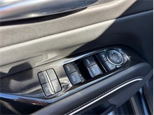 Vehicle Thumb #24