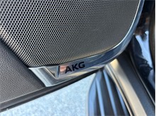 Vehicle Thumb #26