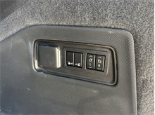 Vehicle Thumb #55