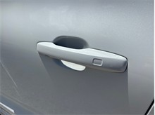 Vehicle Thumb #17