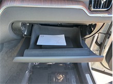 Vehicle Thumb #47