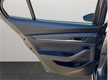 Vehicle Thumb #31
