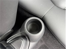 Vehicle Thumb #32