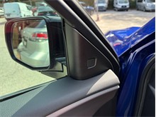 Vehicle Thumb #20