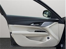 Vehicle Thumb #18