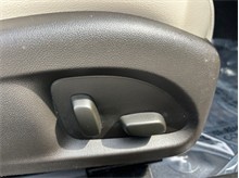 Vehicle Thumb #41