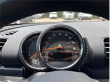 Vehicle Thumb #16