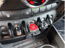 Vehicle Thumb #20