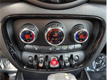 Vehicle Thumb #22
