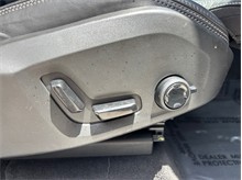 Vehicle Thumb #47