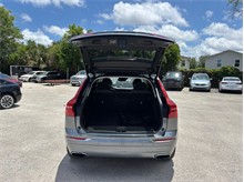 Vehicle Thumb #50