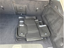 Vehicle Thumb #52