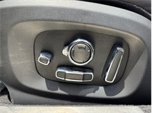 Vehicle Thumb #23