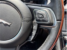 Vehicle Thumb #32