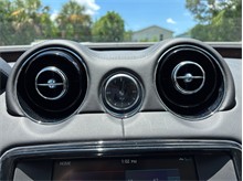 Vehicle Thumb #39
