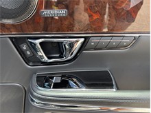 Vehicle Thumb #54