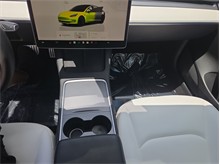 Vehicle Thumb #11