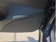 Vehicle Thumb #25