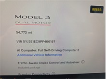 Vehicle Thumb #26