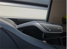 Vehicle Thumb #36
