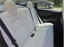 Vehicle Thumb #43