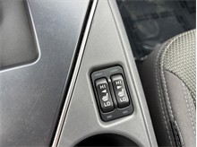 Vehicle Thumb #27