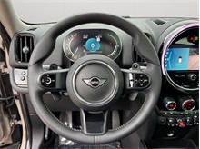Vehicle Thumb #22