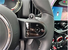 Vehicle Thumb #24