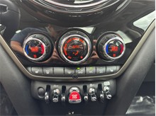 Vehicle Thumb #29