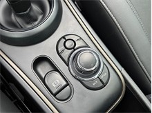 Vehicle Thumb #31
